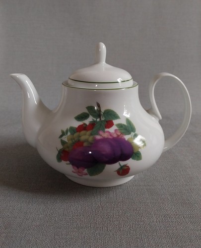 Vintage tea pot nice shape - vintage,