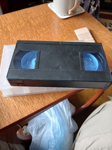 Vhs head cleaner tape - vhs,