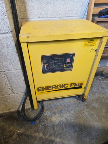 Heavy duty industrial forklift - duty,