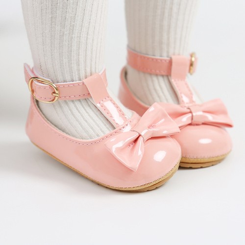 Infant baby girl - spanish, style