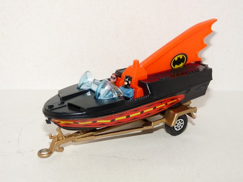 Corgi 107 batboat - corgi,