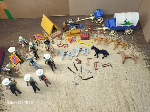 Large lot playmobil - large, war