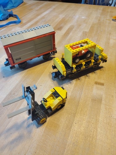 Lego train wagons from 4563 - lego,