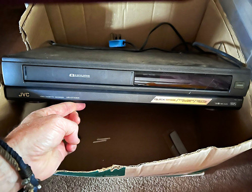 Jvc d720ek vhs vcr - jvc, video