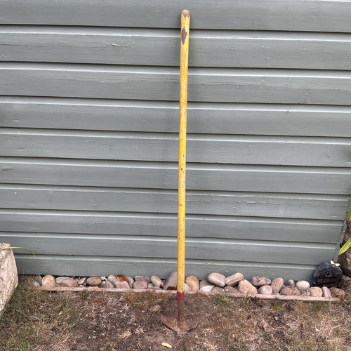 Great vintage antique push - great,