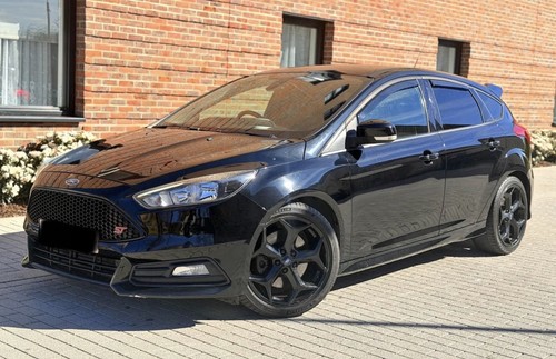 Breaking ford focus - ford,