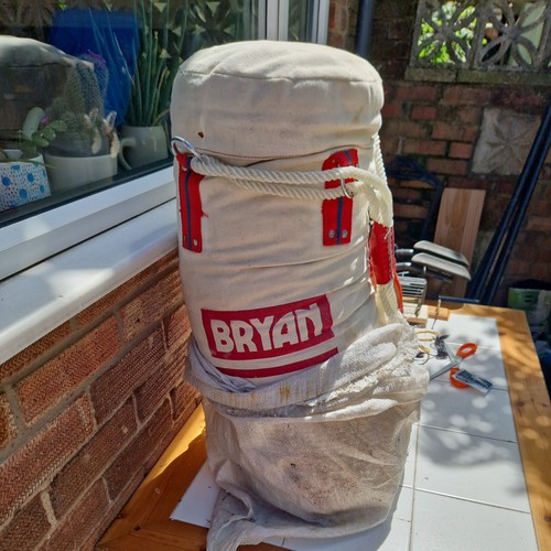 Bryan canvas punch - bag, 15kg+