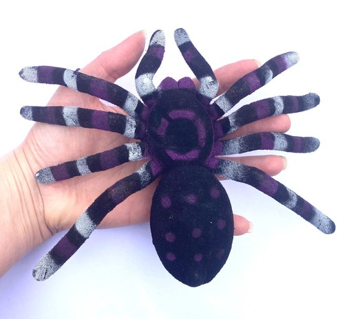 Large fake tarantula halloween - large,
