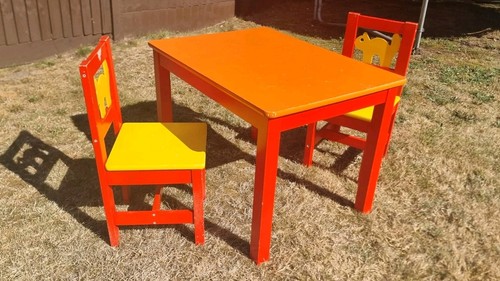 Kids table and chair - table,