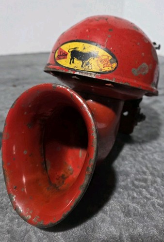 Jubilee bull horn fog - horn,