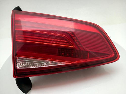 Volkswagen passat tail light - volkswagen,