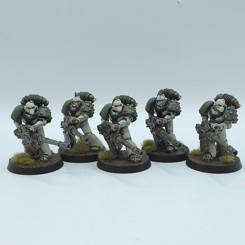 Warhammer horus heresy - warhammer,
