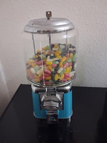 Beaver candy vending - candy, machine