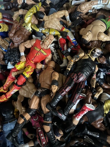 Various wrestling figures - figures, wwe
