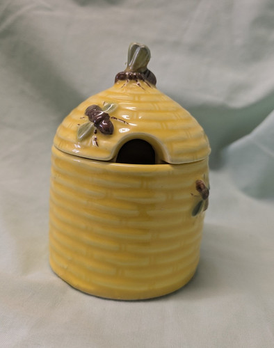 Vintage goebel germany - vintage, bee