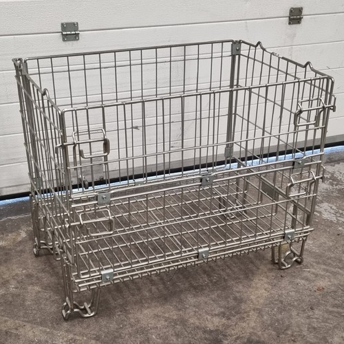 Half euro cage stackable - half,