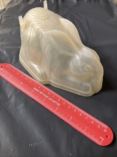 Fragile 1980 jelly mould - 1980’s,