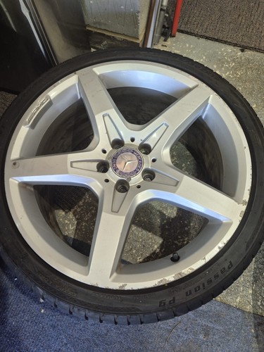 Mercedes benz amg spoke - mercedes-benz,