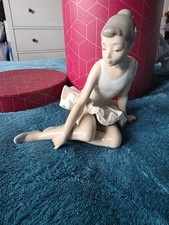 A LOVELY LLADRO / NAO  0147