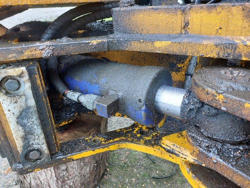 Slew ram for bomford 81 - ,