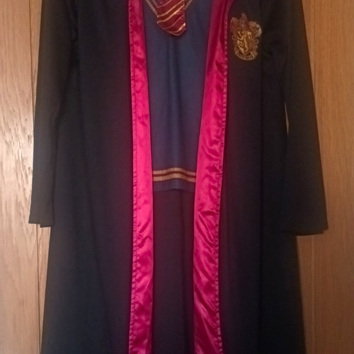 Harry potter gryffindor robe - harry,