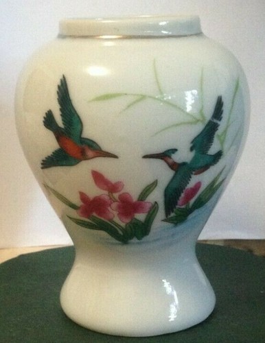 Small porcelain vase humming - small,