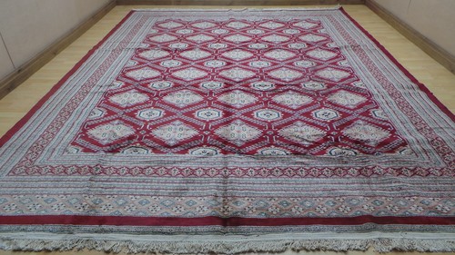 Large oriental carpet rug - carpet, hand