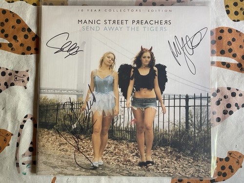 Signed manic street - -,