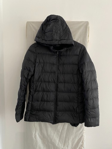 Uniqlo black ultra - black, lightweight