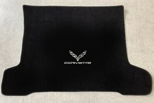 Automotive carpet trunk mat