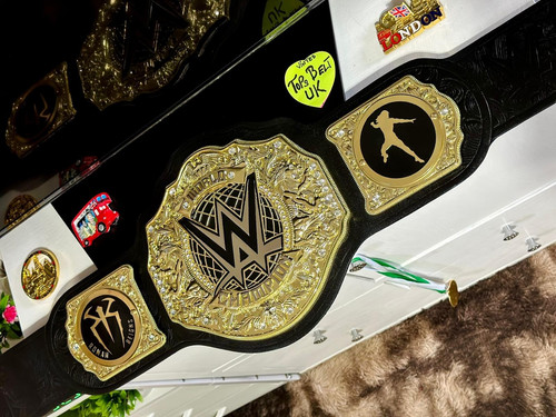 World heavyweight universal - world,