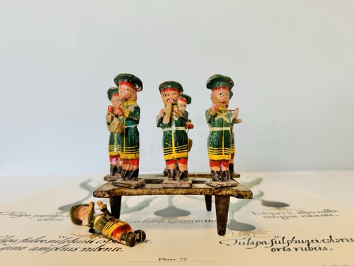Figurines musicians indian - musicians.,