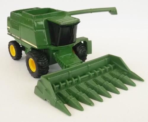 Ertl john deere combine - -,