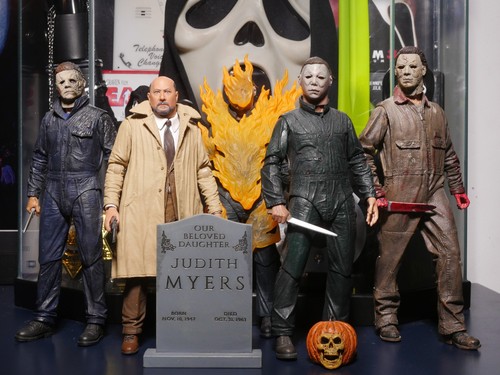 Neca halloween bundle - neca,