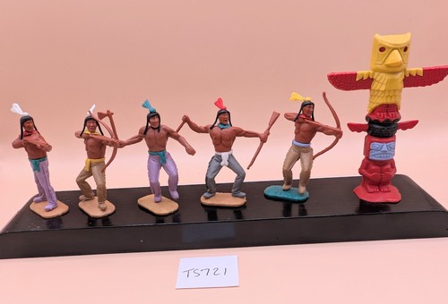 Timpo indians with totem pole - timpo,