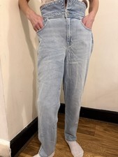 ULTRA HIGH-RISE MOM JEAN HOLLISTER VINTAGE STAETCH-10-12 Size-used