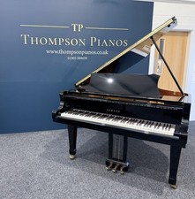 Yamaha S-400 Grand Piano