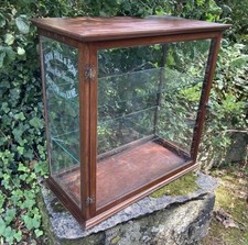 Antique Shop Display Cake