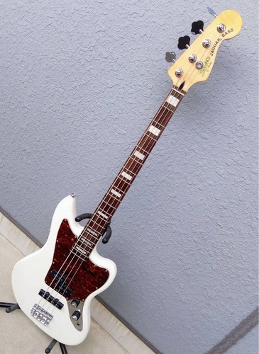Squier vintage modified jaguar