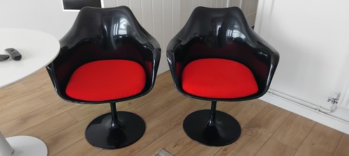 Eero saarinen inspired black - saarinen,