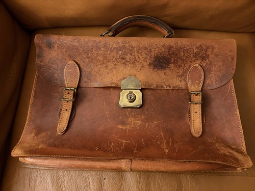 Vintage leather briefcase bag.
