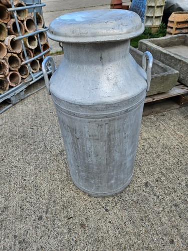 Vintage milk churn - milk, 10