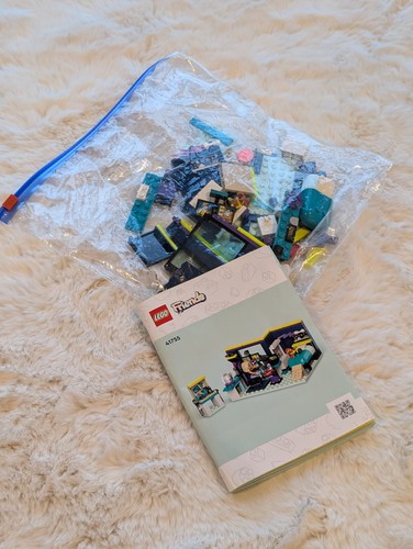 Lego friends 41755 - nova, and