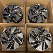 Genuine Set  Nissan Qashqai Winter Set Ideal For Winter 17" Grey Alloy Wheels