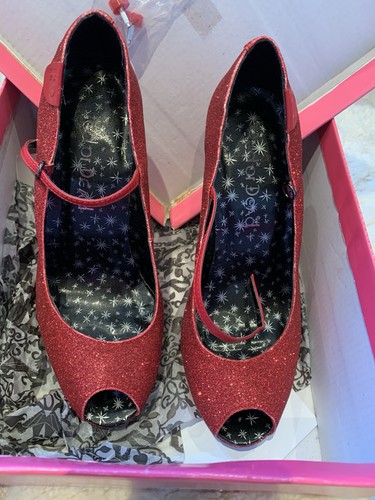 Red dead glittery - or,
