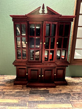 Dolls House - Mahogany Bookcase /Display Cupboard 1:12 Scale (Lot801 )