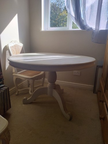 Roundtable frenchstyle - #roundtable, #frenchstyle