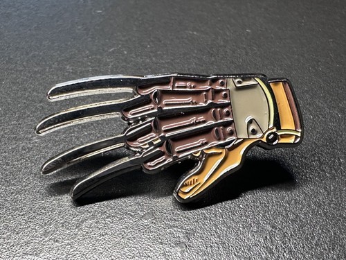 Freddy krueger glove enamel - krueger,