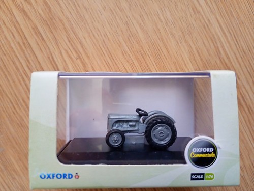 Oxford diecast massey ferguson - oxford,