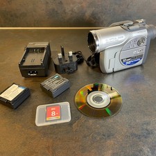 Hitachi DZ-MV730E DVD / SD